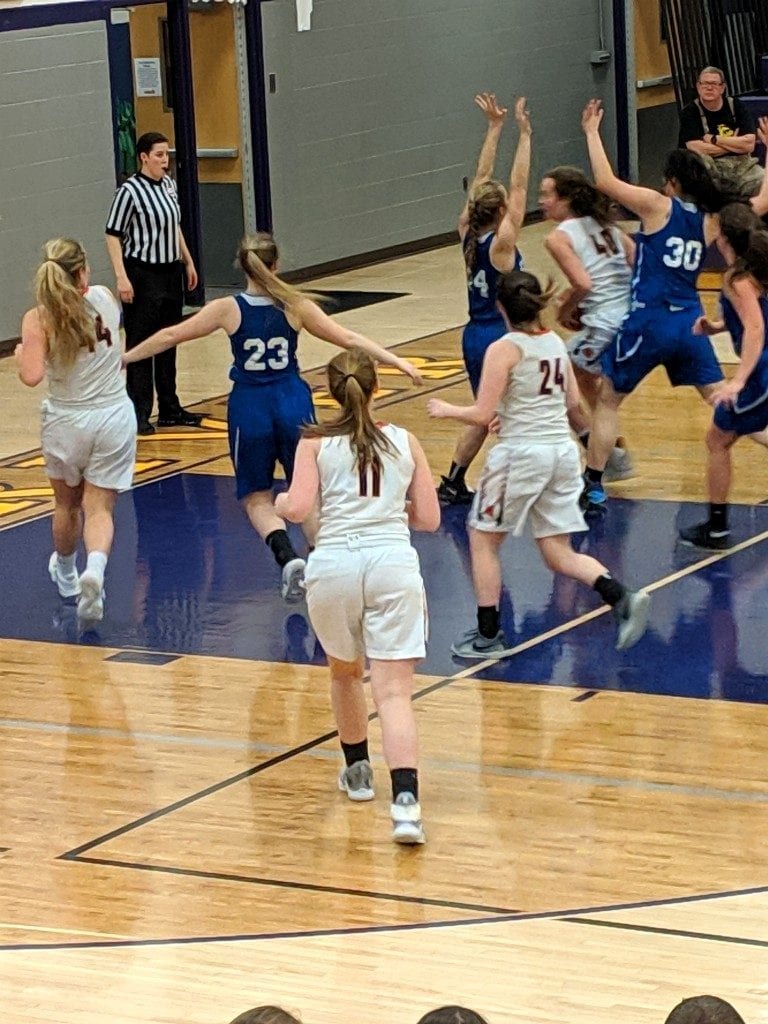 Munising Mustang Girls Basketball (36) VS Crystal Falls-Forest Park Trojans (39) on Good Time Oldies 1400am GTO and WQXO.com 03/12/2015