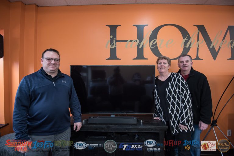 Rebecca McLaren of Munising Stops by RentAll Marquette to Receive 55″ 4K Smart TV Entertainment System Grand Prize