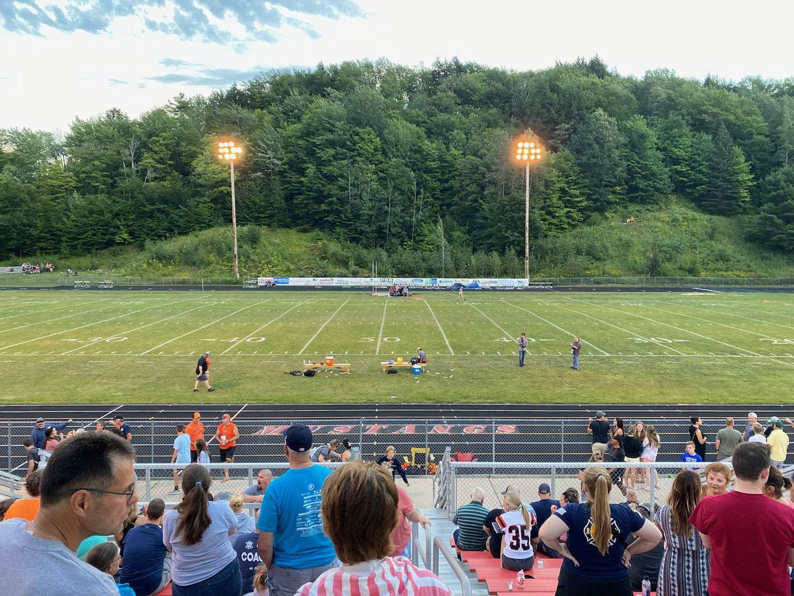 Mustangs beat Newberry on parents Nite and Battle for the AXE