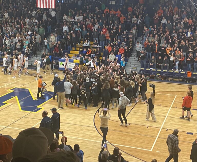 Munising Mustangs Gallup Ahead of Jeffers Jets in State Division 4 Quarter-Final Basketball