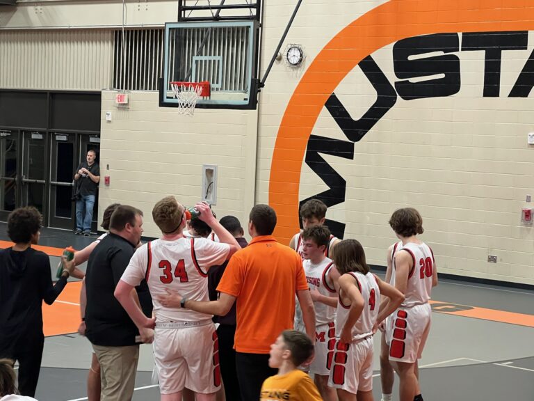 Munising Mustang Boys Beat Stephenson Eagles in Munising 65 to 38