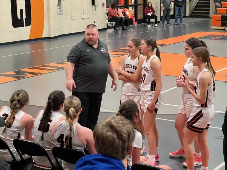 Another big win tonight in Munising. Mustang girls 59, Stephenson Eagles 29.