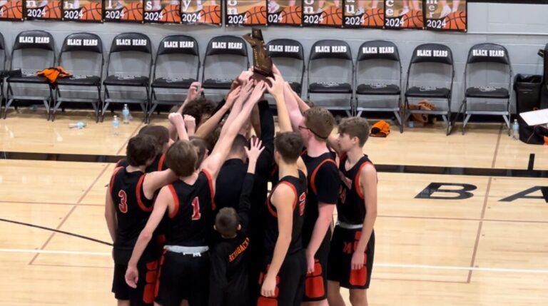 Mustangs Return Home District Champions!