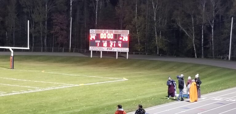 Mustangs just short in a heart breaking loss to the Rudyard Bull Dogs 28-29.