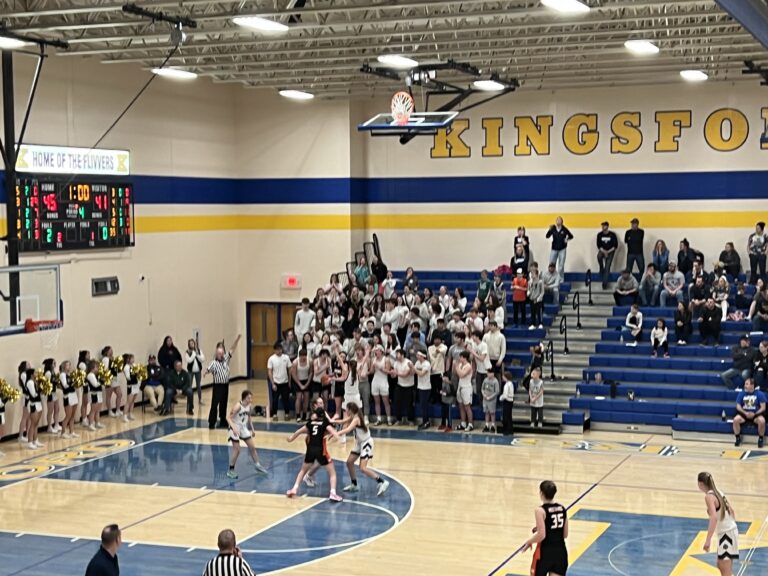 In a heartbreaker tonight, the Mustang girls fight back from a 1st quarter deep deficit falling to the Norway Knights in the regional semi-final 41-45, ending the season.